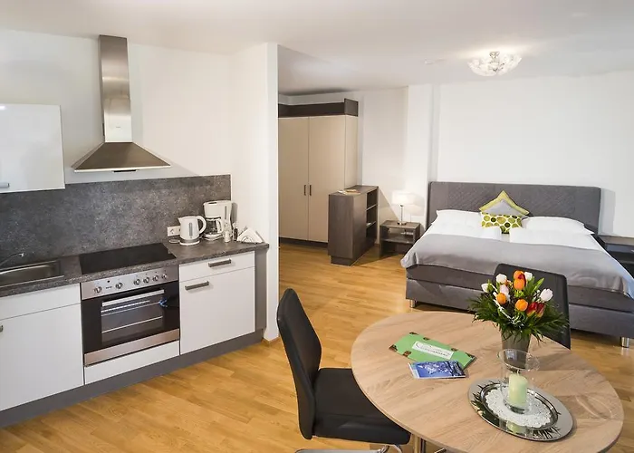 شقة Ferien Am Kurpark باد غليشنبرج